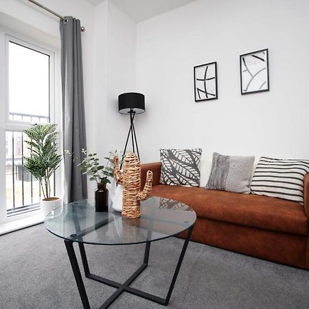 Beachview By Mia Living Close To Beach, Free Parking, Modern 2 Bedroom Apartment Barry Bagian luar foto