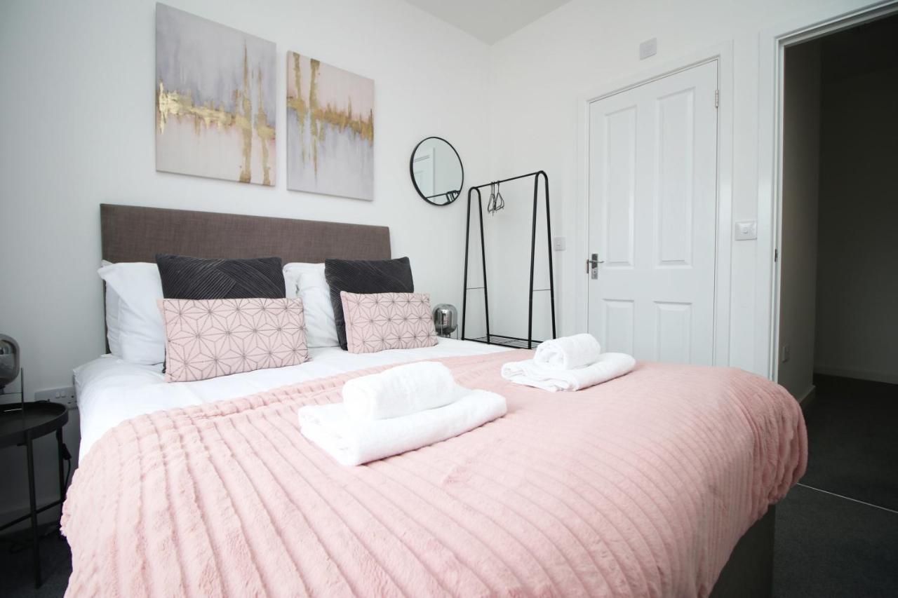 Beachview By Mia Living Close To Beach, Free Parking, Modern 2 Bedroom Apartment Barry Bagian luar foto