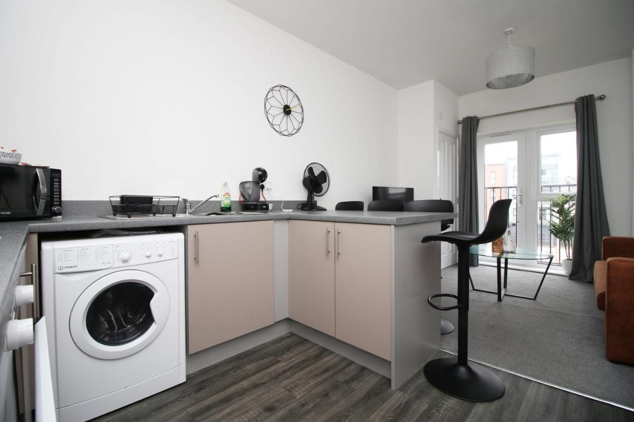 Beachview By Mia Living Close To Beach, Free Parking, Modern 2 Bedroom Apartment Barry Bagian luar foto